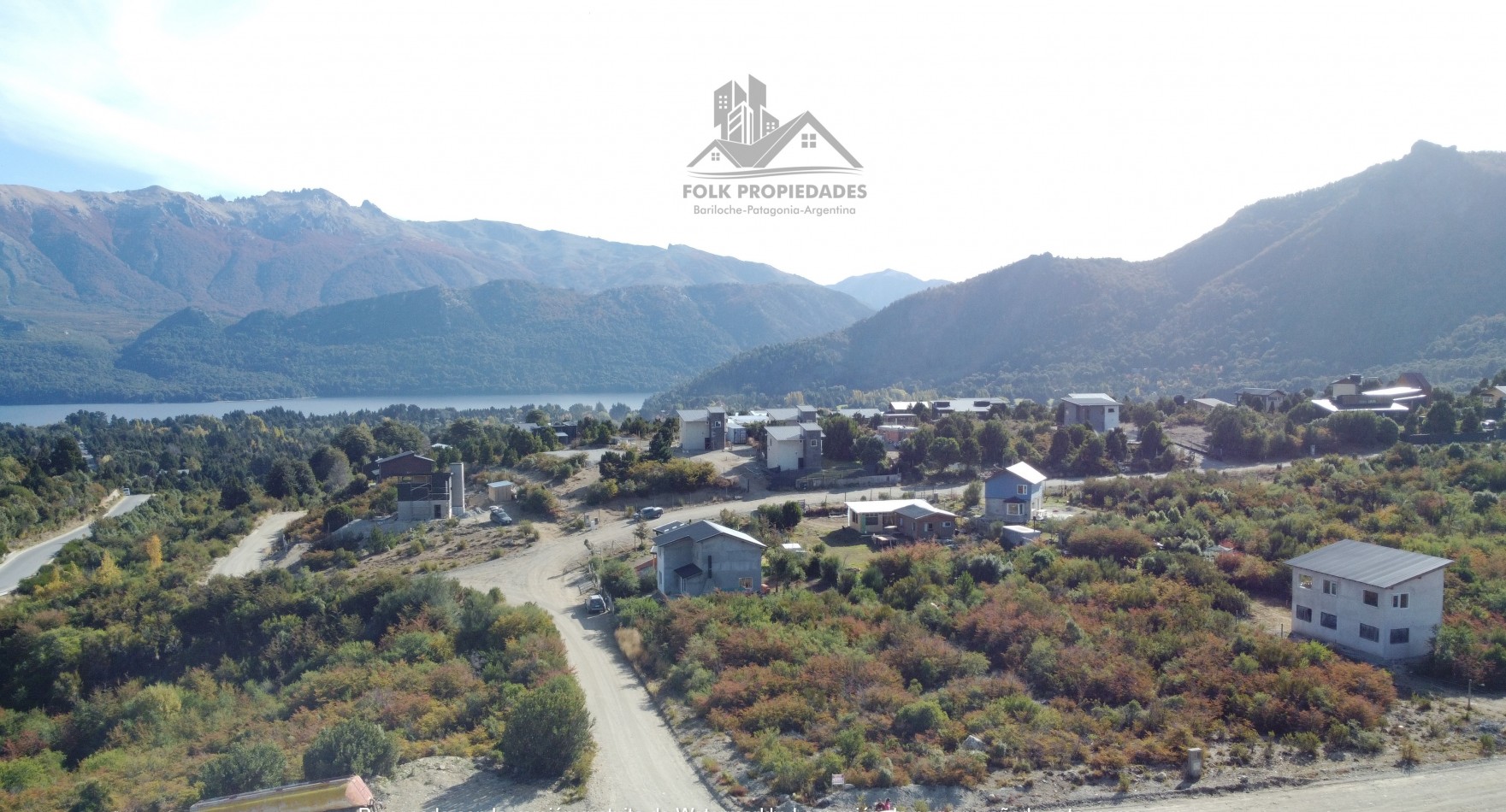 Lote en esquina Apto Ph de 1234m2 en Lomas del Cauquen Bariloche.