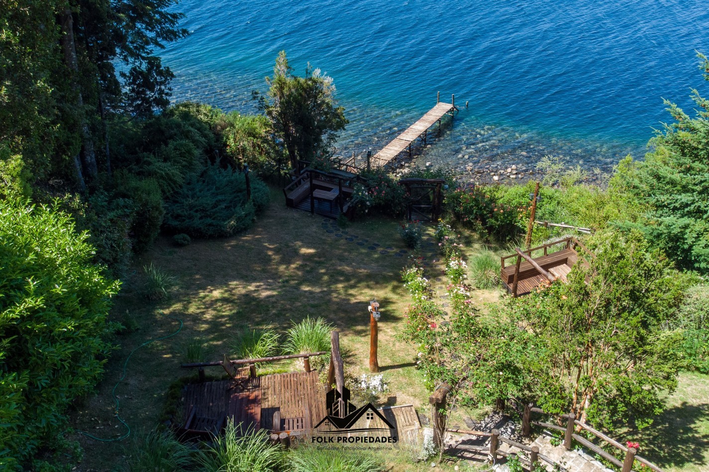 Hermosas cabañas en Venta con Costa de Lago. 